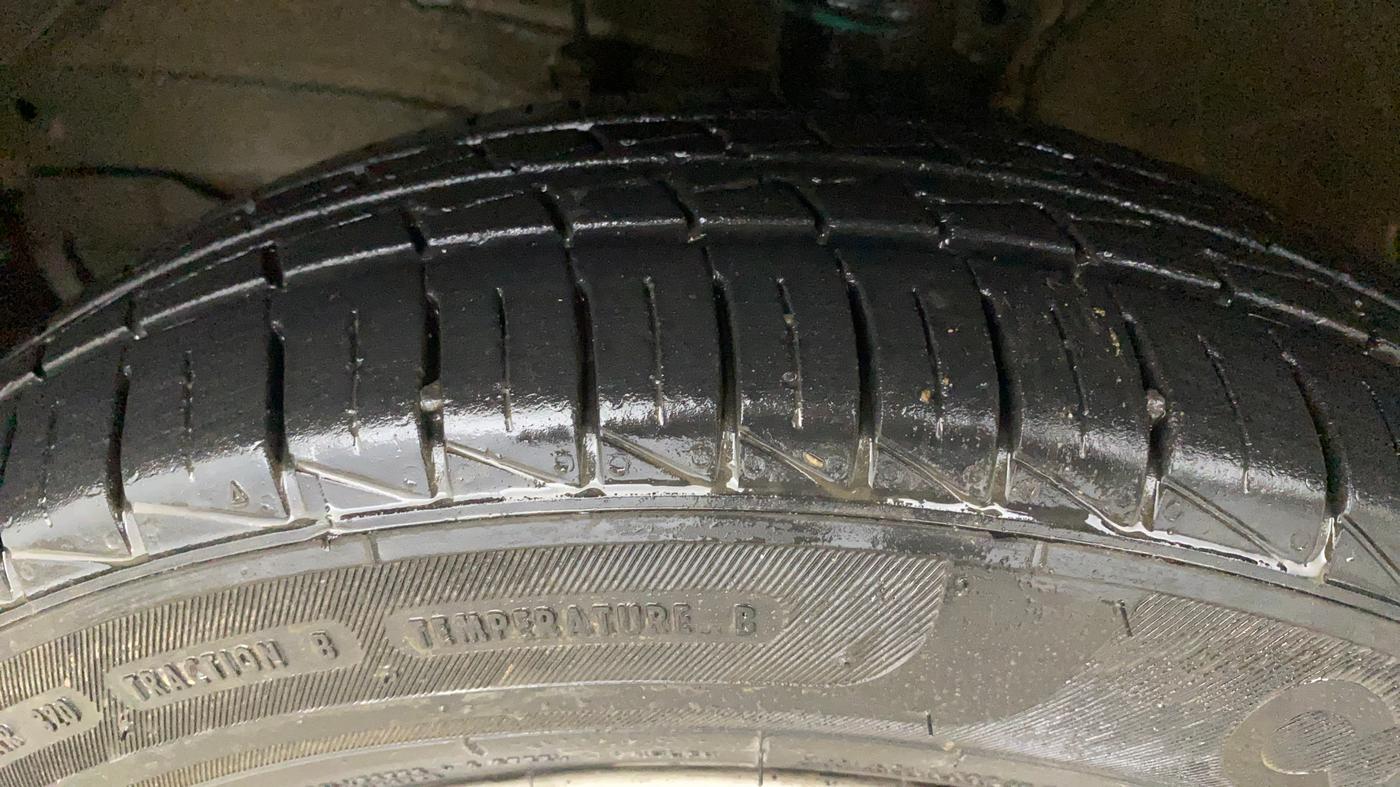 2021 Maruti S PRESSO LXI CNG, CNG, Manual, 39,796 km, Left Front Tyre Tread