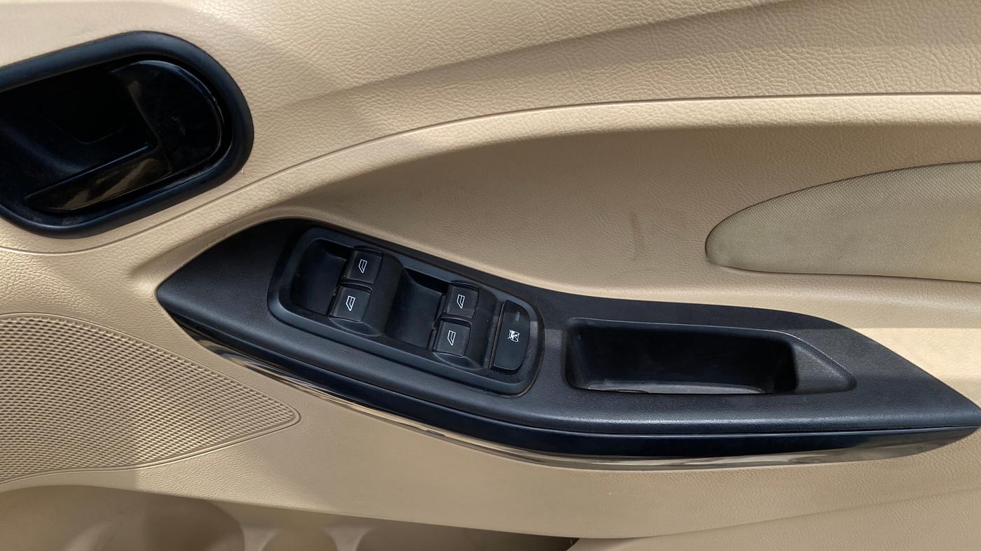 2019 Ford Figo Aspire TREND 1.2 PETROL, Petrol, Manual, 47,954 km, Driver Side Door Panels Control