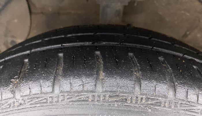 2014 Hyundai Grand i10 ASTA AT 1.2 KAPPA VTVT, Petrol, Automatic, 22,890 km, Left Front Tyre Tread