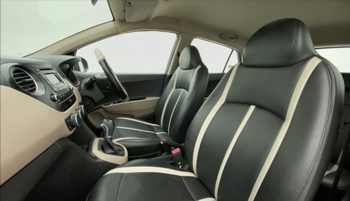 2014 Hyundai Grand i10 ASTA AT 1.2 KAPPA VTVT, Petrol, Automatic, 22,890 km, Right Side Front Door Cabin