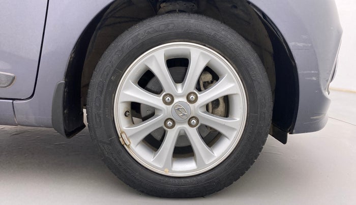 2014 Hyundai Grand i10 ASTA AT 1.2 KAPPA VTVT, Petrol, Automatic, 22,890 km, Right Front Wheel