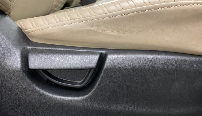 2020 Hyundai NEW SANTRO SPORTZ AMT, Petrol, Automatic, 31,902 km, Driver Side Adjustment Panel
