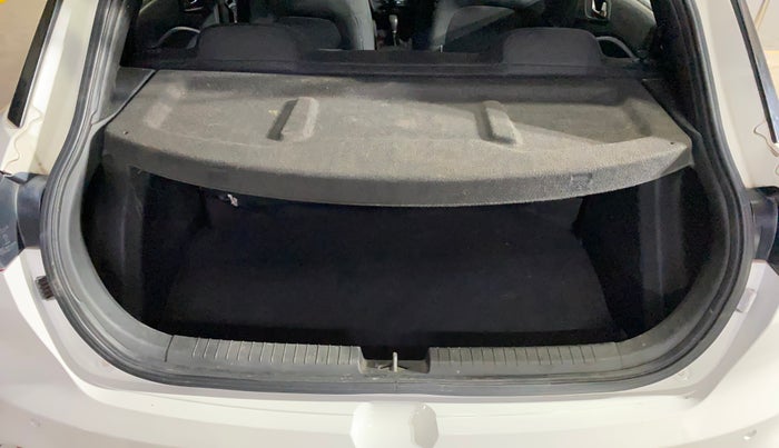 2016 Hyundai i20 Active 1.2 S, Petrol, Manual, 1,08,259 km, Boot Inside