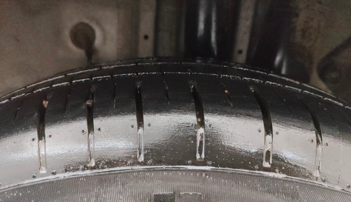 2020 Hyundai Elite i20 SPORTZ PLUS 1.2, Petrol, Manual, 77,387 km, Left Rear Tyre Tread