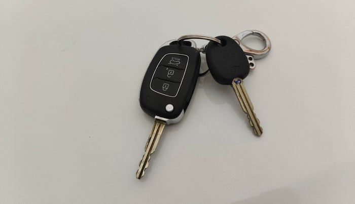 2020 Hyundai Elite i20 SPORTZ PLUS 1.2, Petrol, Manual, 77,387 km, Key Close Up