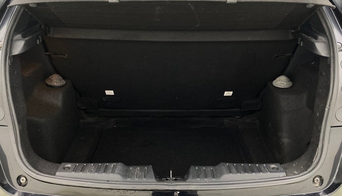 2022 Tata ALTROZ XZA PLUS DARK EDTION, Petrol, Automatic, 24,803 km, Boot Inside