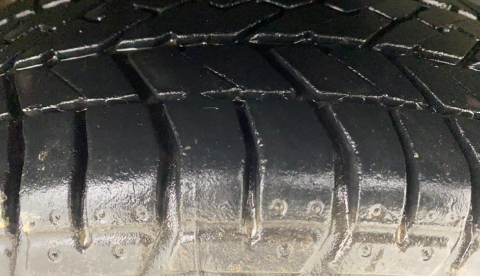 2013 Honda Brio S MT, Petrol, Manual, 44,214 km, Right Front Tyre Tread