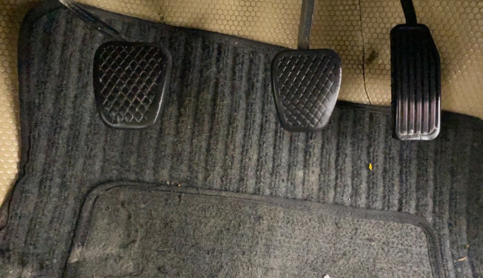 2013 Honda Brio S MT, Petrol, Manual, 44,214 km, Pedals