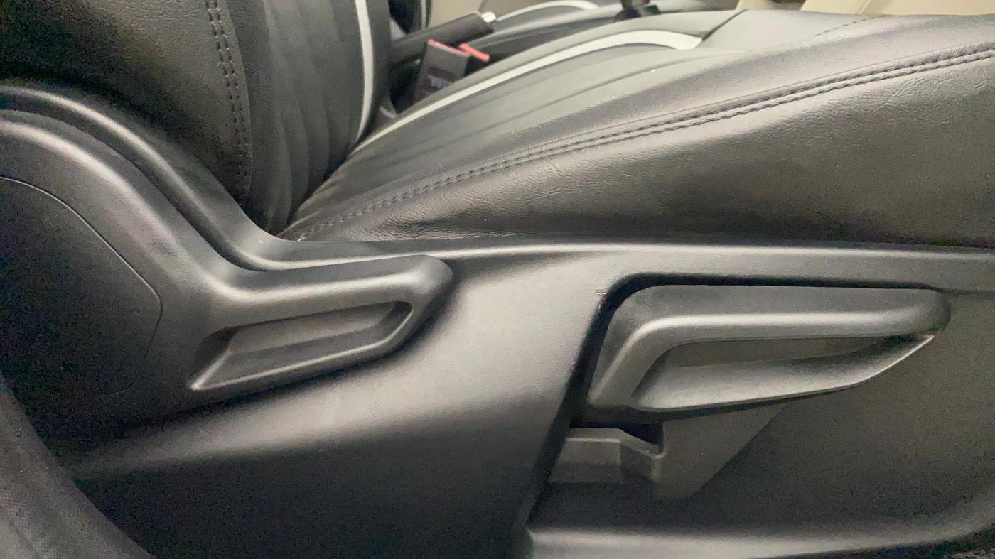 2024 Tata TIGOR XZ PLUS PETROL, Petrol, Manual, 5,590 km, Driver Side Adjustment Panel