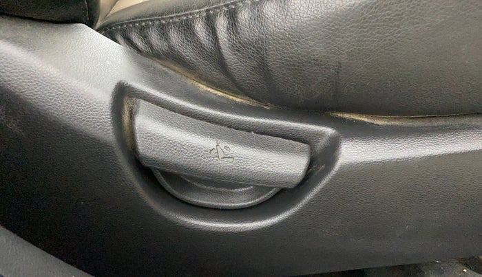 2014 Hyundai Grand i10 MAGNA 1.2 KAPPA VTVT, Petrol, Manual, 70,638 km, Driver Side Adjustment Panel