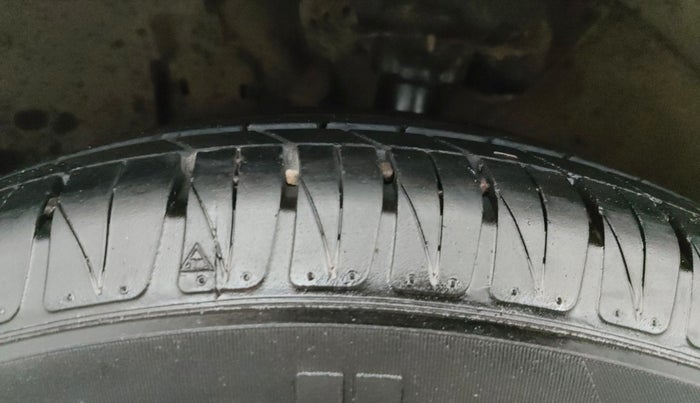 2021 Hyundai VENUE SX 1.0 (O) TURBO IMT, CNG, Manual, 67,305 km, Left Front Tyre Tread