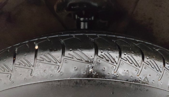 2021 Hyundai VENUE SX 1.0 (O) TURBO IMT, CNG, Manual, 67,305 km, Right Front Tyre Tread