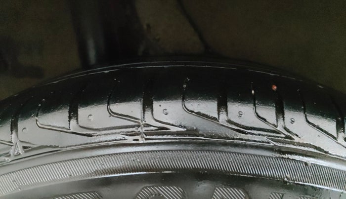 2021 Hyundai VENUE SX 1.0 (O) TURBO IMT, CNG, Manual, 67,305 km, Right Rear Tyre Tread