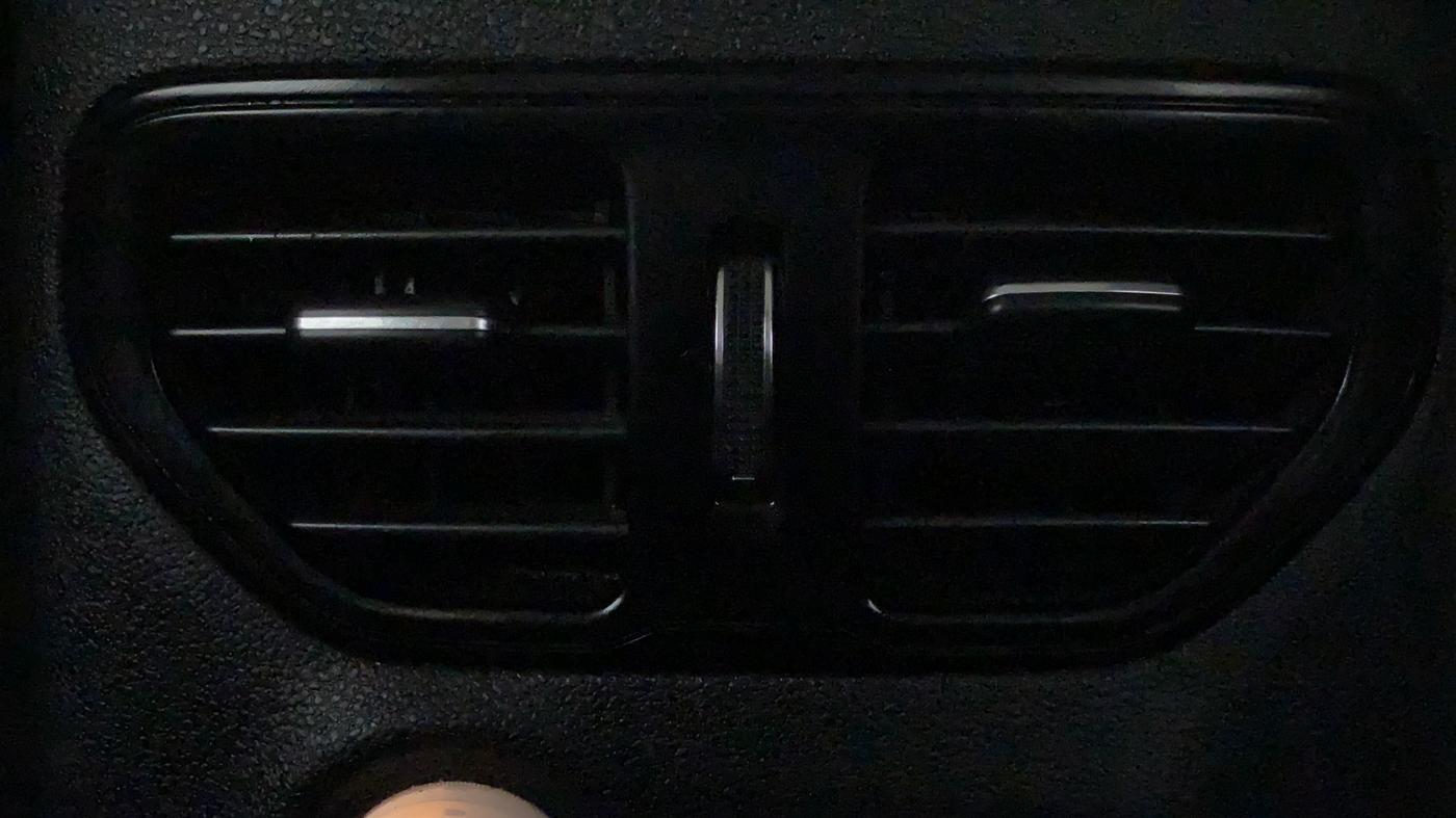 2018 Tata Hexa Varicor 400 XT, Diesel, Manual, 90,594 km, Rear AC Vents