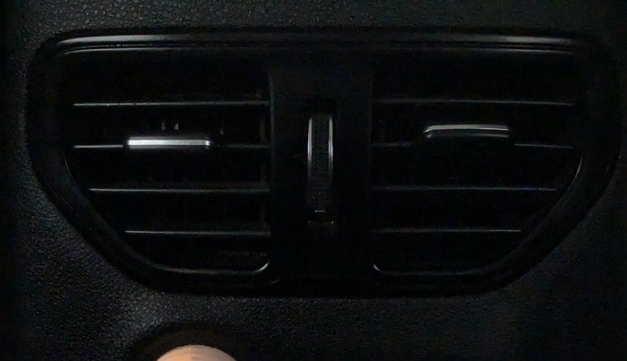 2018 Tata Hexa Varicor 400 XT, Diesel, Manual, 90,594 km, Rear AC Vents