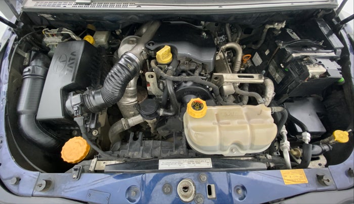 2018 Tata Hexa Varicor 400 XT, Diesel, Manual, 90,594 km, Open Bonet