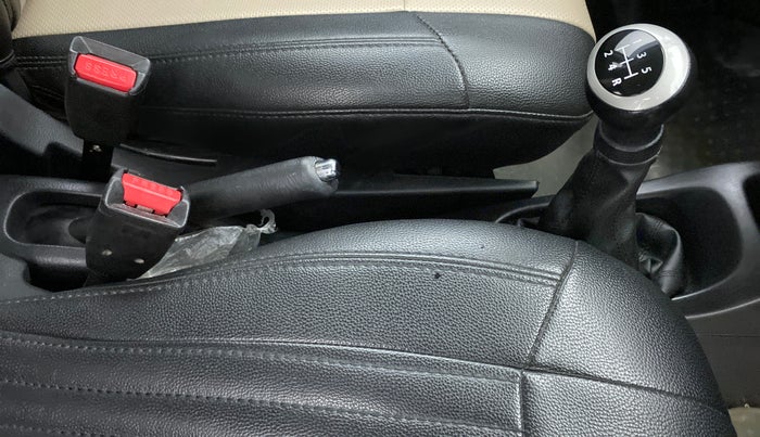 2018 Maruti Wagon R 1.0 VXI, Petrol, Manual, 47,906 km, Gear Lever