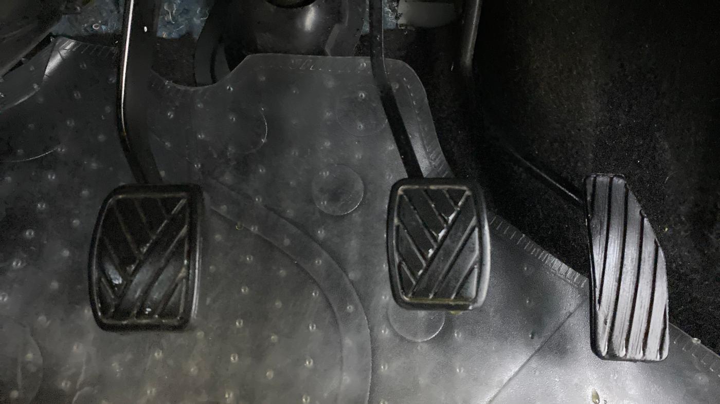 2018 Maruti Wagon R 1.0 VXI, Petrol, Manual, 47,906 km, Pedals