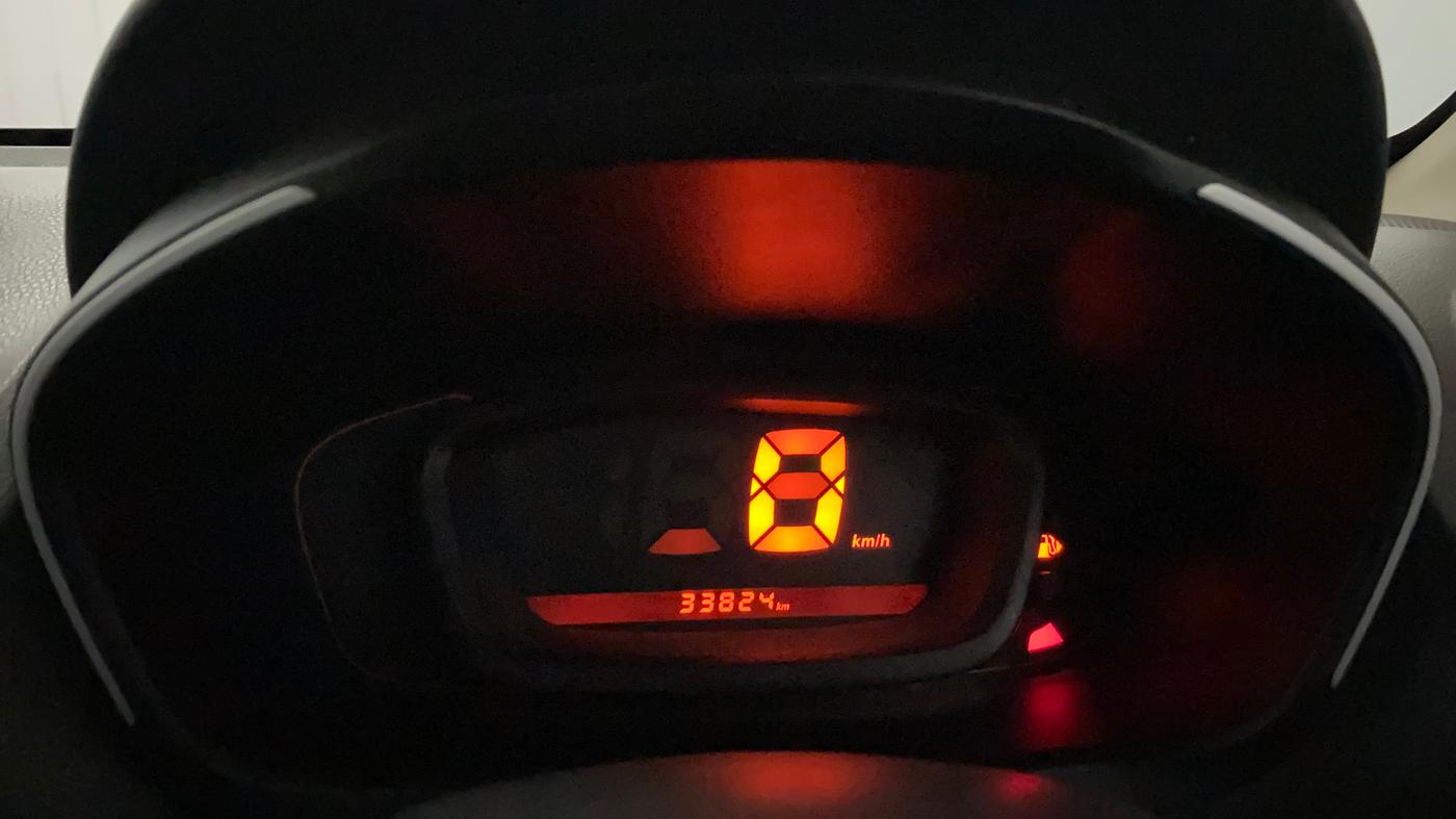 2015 Renault Kwid RXE, Petrol, Manual, 33,805 km, Odometer Image