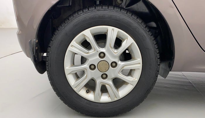2017 Tata Tiago XZ PETROL, Petrol, Manual, 65,962 km, Right Rear Wheel