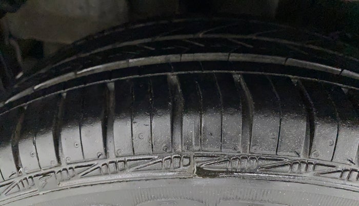 2017 Tata Tiago XZ PETROL, Petrol, Manual, 65,962 km, Right Rear Tyre Tread