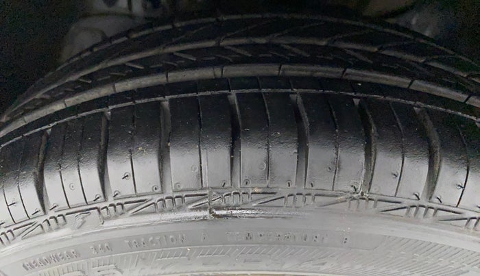 2017 Tata Tiago XZ PETROL, Petrol, Manual, 65,962 km, Left Front Tyre Tread