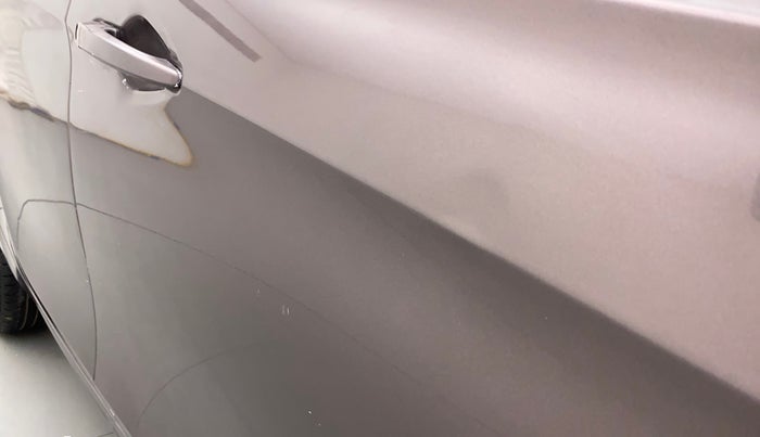 2017 Tata Tiago XZ PETROL, Petrol, Manual, 65,962 km, Driver-side door - Slightly dented