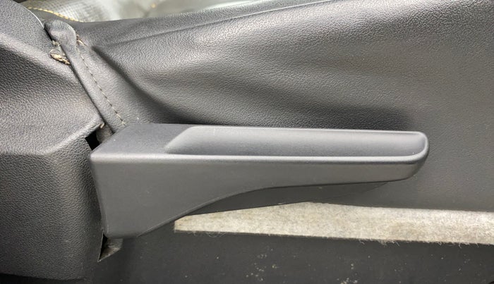 2021 Skoda KUSHAQ STYLE 1.5L TSI DSG, Petrol, Automatic, 41,458 km, Driver Side Adjustment Panel