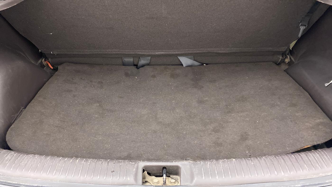 2010 Hyundai Santro Xing GLS, Petrol, Manual, 62,572 km, Boot Inside