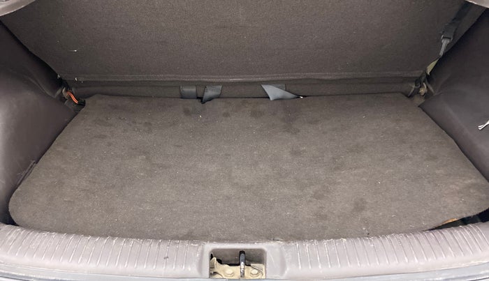 2010 Hyundai Santro Xing GLS, Petrol, Manual, 62,572 km, Boot Inside