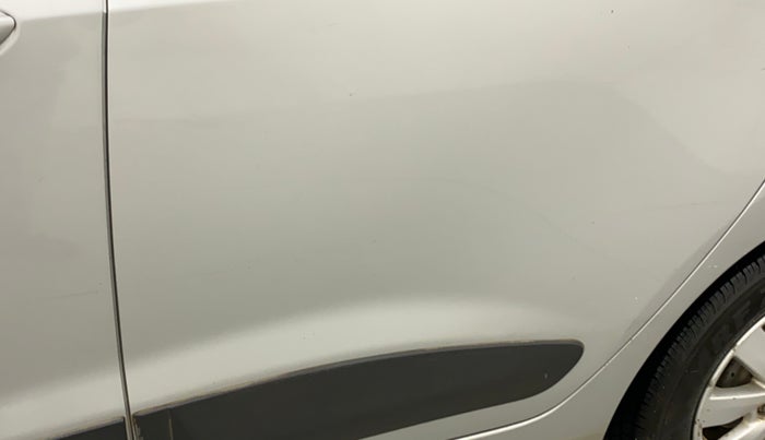 2015 Hyundai Xcent S (O) 1.2, Petrol, Manual, 39,442 km, Rear left door - Minor scratches
