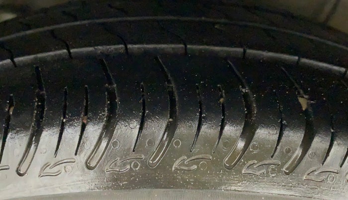 2015 Hyundai Xcent S (O) 1.2, Petrol, Manual, 39,442 km, Right Rear Tyre Tread