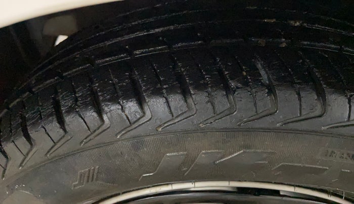2019 Datsun Go A, Petrol, Manual, 35,801 km, Left Front Tyre Tread