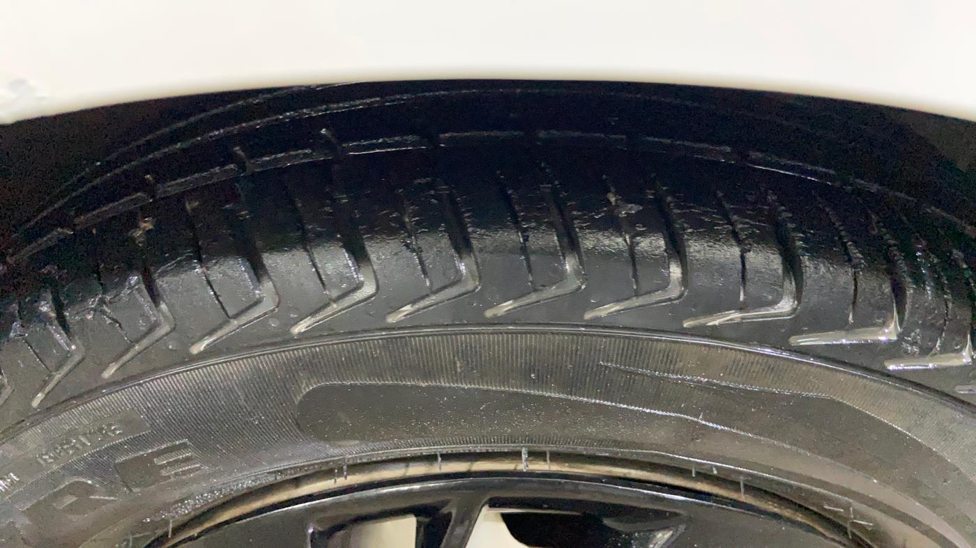 2019 Datsun Go A, Petrol, Manual, 35,887 km, Right Front Tyre Tread