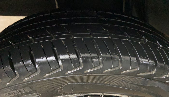 2019 Datsun Go A, Petrol, Manual, 35,801 km, Right Rear Tyre Tread