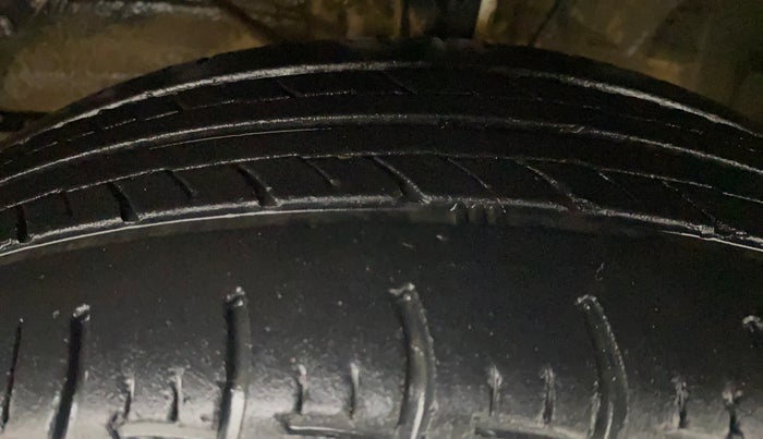 2018 Maruti Baleno DELTA PETROL 1.2, Petrol, Manual, 21,068 km, Left Front Tyre Tread