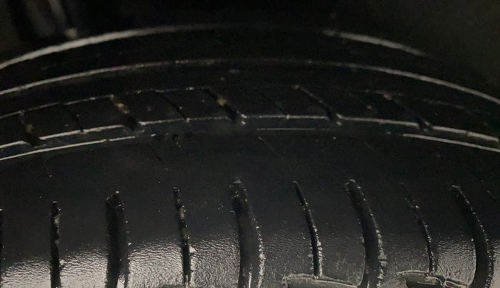 2018 Maruti Baleno DELTA PETROL 1.2, Petrol, Manual, 21,068 km, Right Rear Tyre Tread