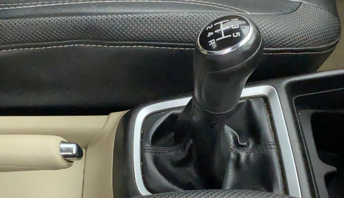 2017 Maruti Dzire VXI, Petrol, Manual, 53,668 km, Gear Lever