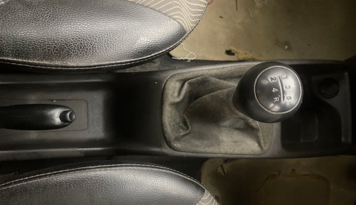 2014 Hyundai Eon MAGNA +, Petrol, Manual, 29,824 km, Gear Lever