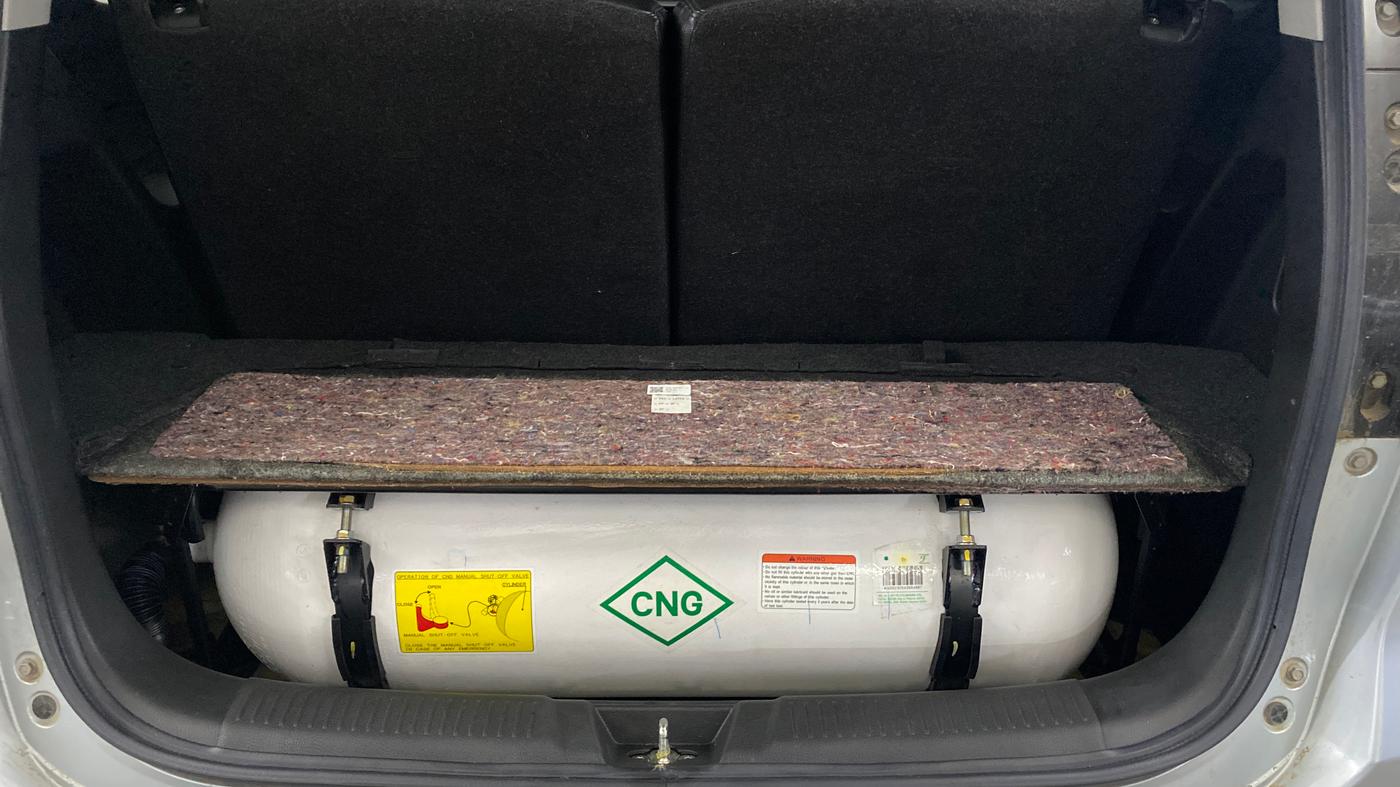 2023 Maruti XL6 ZETA CNG, CNG, Manual, 64,935 km, Boot Inside