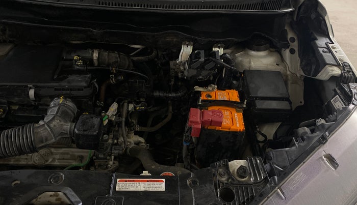 2023 Maruti XL6 ZETA CNG, CNG, Manual, 64,935 km, Engine View - Left