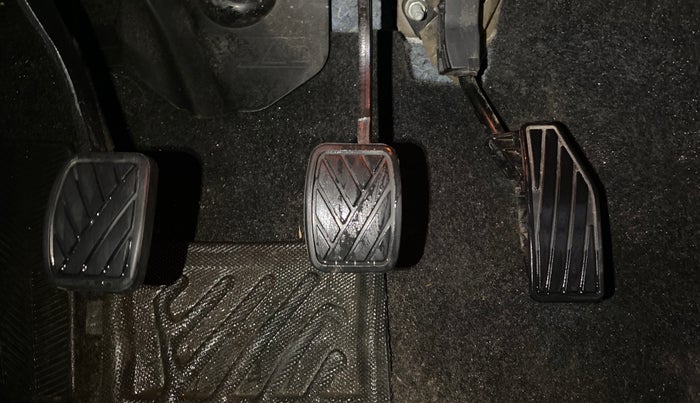 2023 Maruti XL6 ZETA CNG, CNG, Manual, 64,935 km, Pedals