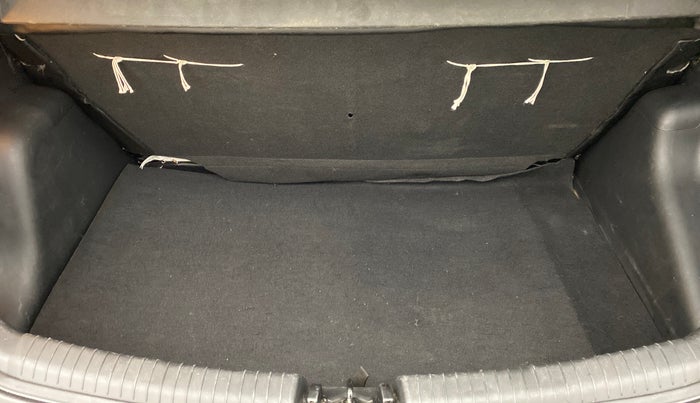 2014 Hyundai Grand i10 SPORTZ 1.2 KAPPA VTVT, Petrol, Manual, 78,422 km, Boot Inside