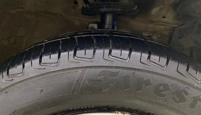 2018 Maruti Ertiga VXI CNG, CNG, Manual, 38,882 km, Right Front Tyre Tread