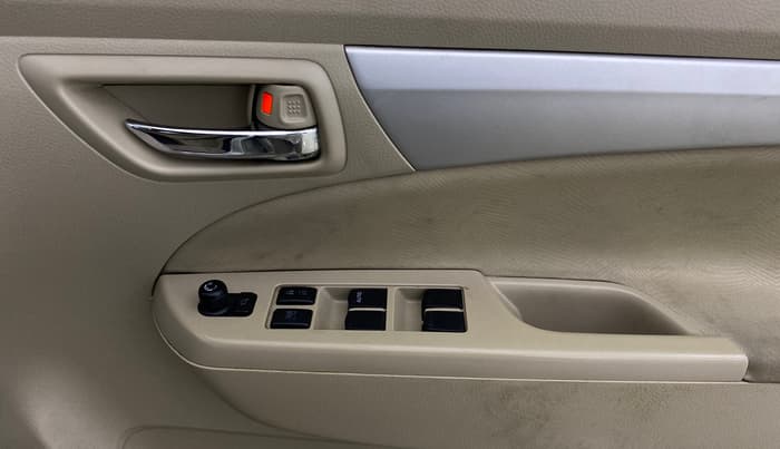 2018 Maruti Ertiga VXI CNG, CNG, Manual, 38,882 km, Driver Side Door Panels Control