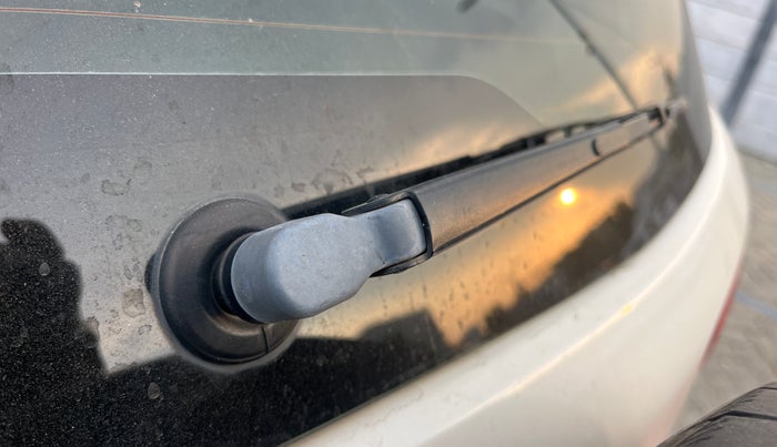 2016 Ford Ecosport TITANIUM 1.5L DIESEL, Diesel, Manual, 91,471 km, Rear Wiper