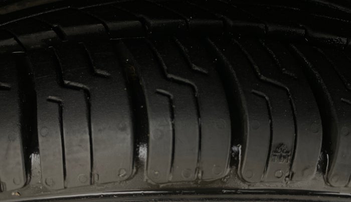 2015 Ford Figo Aspire TREND 1.5 DIESEL, Diesel, Manual, 60,028 km, Left Front Tyre Tread