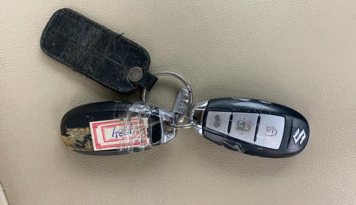 2015 Maruti Ciaz ZXI+, Petrol, Manual, 53,028 km, Key Close Up