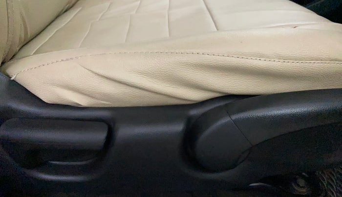 2018 Honda Jazz 1.2L I-VTEC V, Petrol, Manual, 37,166 km, Driver Side Adjustment Panel