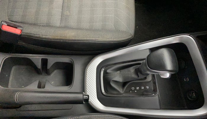 2021 KIA SONET HTK PLUS 1.5 AT, Diesel, Automatic, 83,619 km, Gear Lever